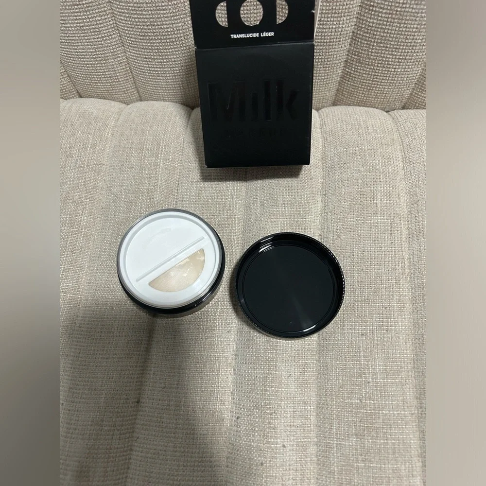 New in Box Milk Makeup Pore Eclipse Matte Translucent Light Setting Powder